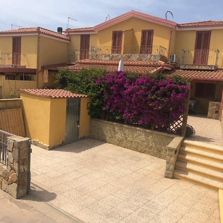 B&B Il Mirto Bianco San Giovanni Suèrgiu Εξωτερικό φωτογραφία