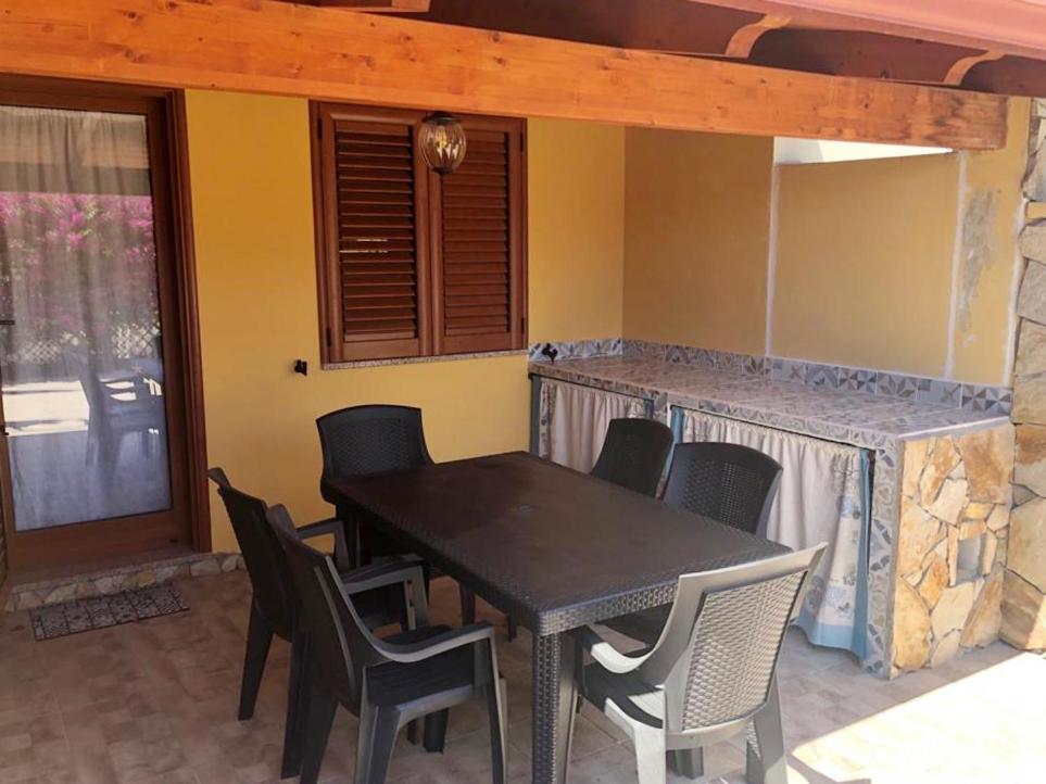 B&B Il Mirto Bianco San Giovanni Suèrgiu Εξωτερικό φωτογραφία